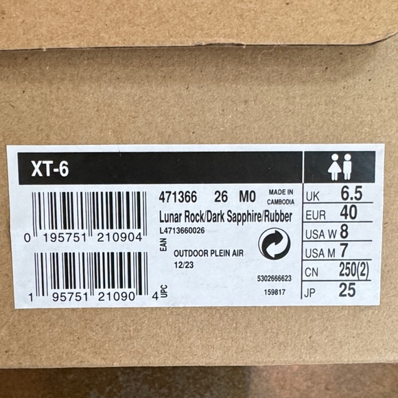 Salomon Women's Athletic Shoes - White, Black, and Gold - Picture 4 of 4